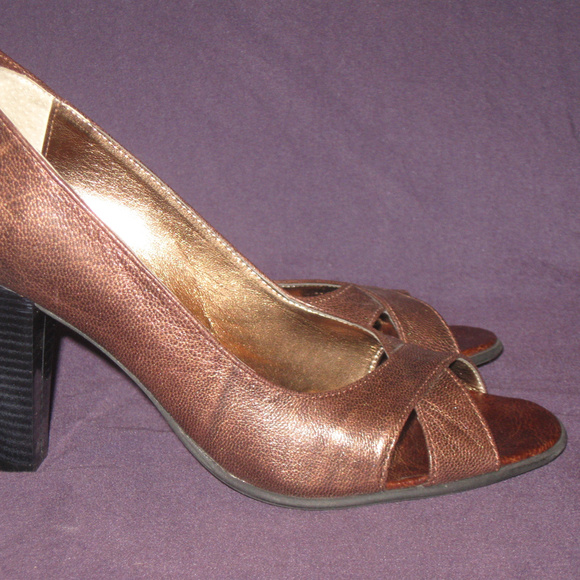 Designer Bronz Brown Open Toe Elegant Career Shoes - Picture 2 of 7